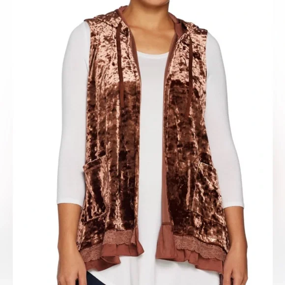LOGO by Lori Goldstein Velvet Hoodie Vest - Picture 1 of 8